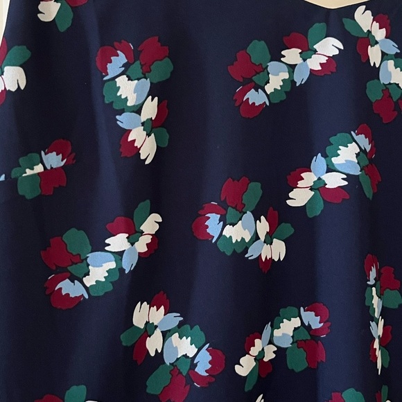 Banana Republic Navy Adjustable Strap Tank Camisole Women’s Size Large - Picture 8 of 12